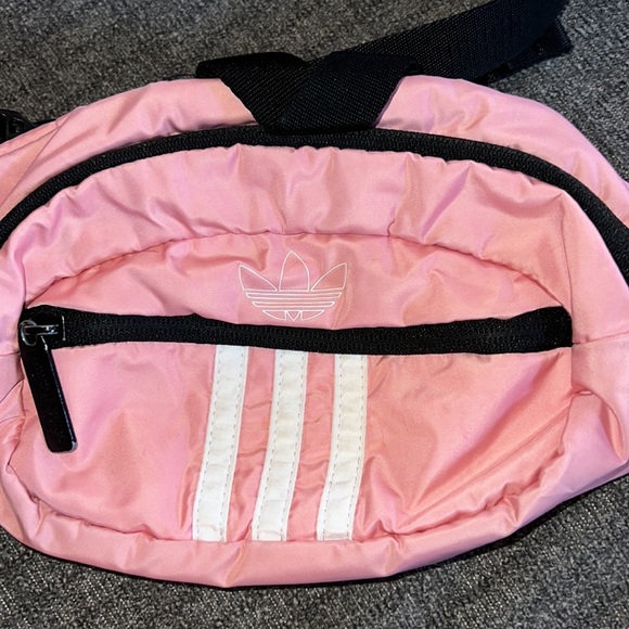 Adidas Fanny pack with 2 pockets - Picture 2 of 6